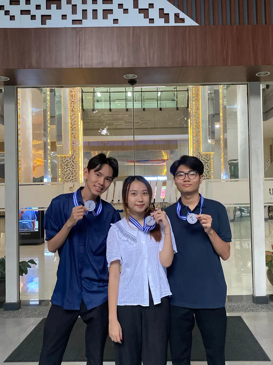 Juara 2 business plan ICT Recursion 5.0